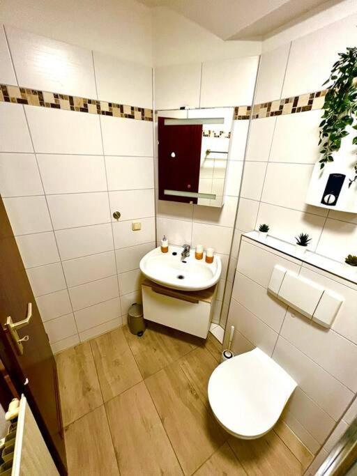 Appartement Zuhause Im Ruhrgebiet 2 Mit Balkon à Oberhausen  Extérieur photo